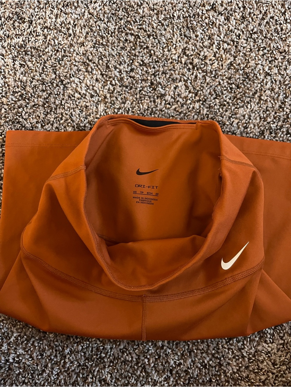 Nike Pro Women’s Biker Short in Rust Orange 6.5” inseam - Picture 6 of 9